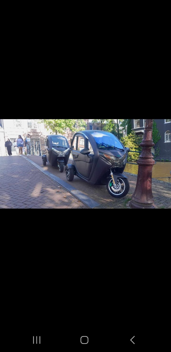 The Bomb, Cool tooo School